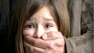 Deputat uşaqları zorlayanların axtalanmasını təklif etdi