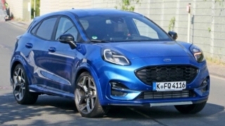 Ford Puma ST modeli kamuflyajsız yaxalanıb