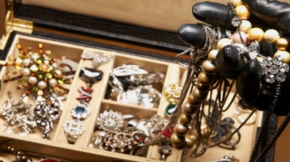 В Гобустанском районе мужчина обокрал своего родственника