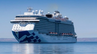 Yüzlərlə koronavirus xəstəsinin olduğu layner Sidney limanına yaxınlaşıb 