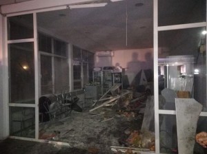 Gürcüstanda mikroavtobus SOCAR yanacaqdoldurma məntəqəsinə çırpılıb