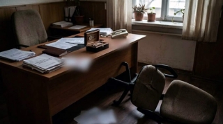 Keçmiş həyat yoldaşı bağça müdirini iş otağında bıçaqladı - Azərbaycanda dəhşət 