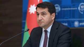 "Azərbaycan dəhliz yaratmaq üçün hərbi addımlar atmaq niyyətində deyil" - Hikmət Hacıyev 