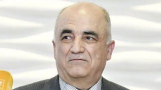 Baş infeksionist: “Küləyin çimərliyə nə dəxli var?” 