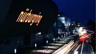 Во время гонки на "Нюрбургринге" погиб гонщик - ФОТО 