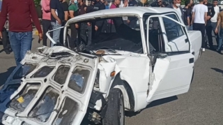 В Лянкяране столкнулись 3 автомобиля, есть пострадавшие - ФОТО