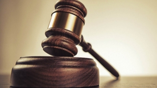 Ərinin qətlini sifariş verən qadın və dəstə üzvlərinə hökm oxunub 