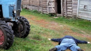 Şamaxı sakini traktorun təkərinin altında qalaraq ölüb 