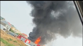 Bakıda boya sexində yanğın - VİDEO 