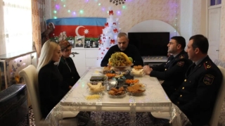 DQ-nin Naxçıvanda yerləşən hərbi birləşməsinin əməkdaşları şəhid ailələrini ziyarət etdi  - FOTO