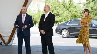 İlham Əliyev "Naxçıvan şəhərinin 2044-cü ilədək inkişafına dair Baş Planı" ilə tanış olub  - FOTO