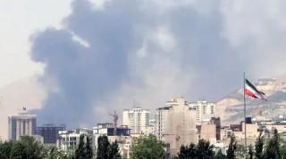 İsrail ordusu İranda neft-kimya kompleksinə zərbə endirib 