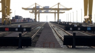 Китай значительно увеличил товарооборот со странами вдоль "Пояса, пути" 