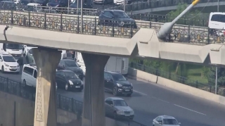 “Koroğlu” körpüsündə qəza olub, sıxlıq yaranıb - FOTO - VİDEO 