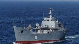 Ukrayna ordusu Rusiyanın desant gəmisini vurdu: 400 nəfər... 