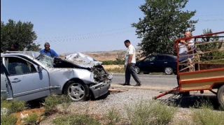 Göyçayda iki minik avtomobili toqquşub, 4 nəfər xəsarət alıb - FOTO 