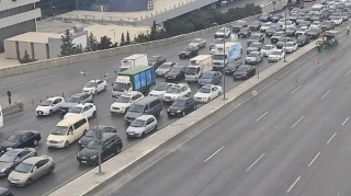 Bu yollarda tıxac var - SİYAHI 