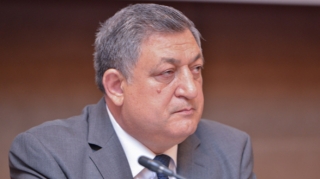 İşdən çıxarılan nazir müavini: "Prezidentimizin quluyam...” 