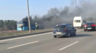 Bakı-Sumqayıt yolunda marşrut avtobusu yanır - VİDEO