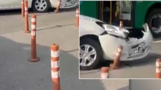 Neftçilər prospektində avtobus minik maşınını vurdu - VİDEO