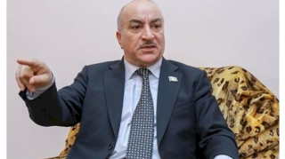 Deputat:  “Səhiyyə Nazirliyi hiss etmir ki, dərmanların qiymət artır, qıtlıq var?!”