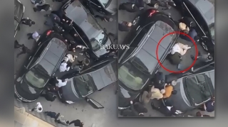 Bakıda DƏHŞƏT:  Qadın maşının altında qaldı - Ürəyi zəif olanlar baxmasın!    - VİDEO