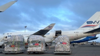 Mehriban Əliyevanın tapşırığı ilə daha bir təyyarə Türkiyəyə yola düşdü - FOTO 