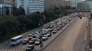 На каких улицах Баку 3 апреля наблюдаются транспортные заторы? - СПИСОК + ФОТО 