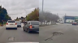 Sumqayıtda yolların acınacaqlı vəziyyəti: Sürücülər çuxurlar arasında “savaşır”   - VİDEO
