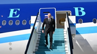 Президент Ильхам Алиев прибыл с рабочим визитом в Турцию - ФОТО