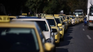 Afinada sürücülər tətil elan ediblər