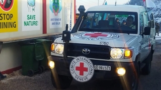 Qızıl Xaçın daha 5 avtomobili Xankəndidən Laçın istiqamətinə maneəsiz hərəkət edib