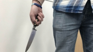 Gəncədə 27 yaşlı kişi bıçaqlanıb 