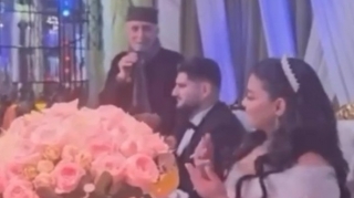 Alim Qasımov nəvəsinin toyunda rep dedi - VİDEO