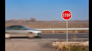 Yevlaxda yük maşınları toqquşub, ölən var