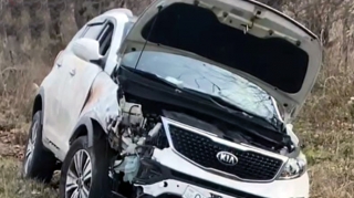 Şəhid bacısı Ağcabədidə qəzaya düşdü - Yaralılar var - FOTO 