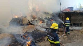 Salyanda yanğın baş verdi - FOTOLAR 