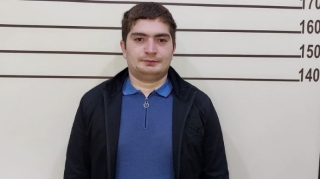 "TikTok"da tanış olduğu şəxsdən narkotik vasitə alan Lənkəran sakini saxlanılıb  - FOTO