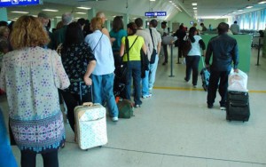 Hava nəqliyyatı ilə 266,5 mindən çox sərnişin daşınıb