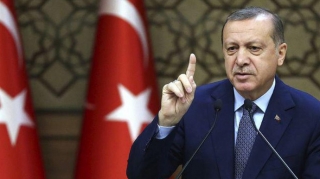 Ərdoğan 104 admiralın bəyanatına münasibət bildirib