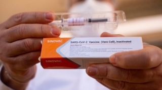 Çin "Sinovac" şirkətinin vaksinlərini təsdiqlədi
