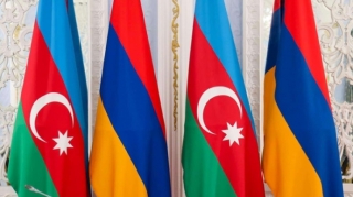 Tramp administrasiyası İrəvan və Bakıya təkliflər göndərib 