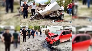 Oğuzda ağır qəza:  Sürücü komaya düşdü, sərnişin hadisə yerində öldü  - VİDEO