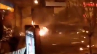 “Molotov kokteyl”ləri ilə Rusiya tanklarına od vurdular  - VİDEO