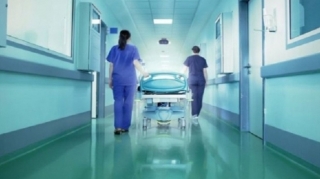 Daha bir xalq artisti koronavirusa yoluxdu, xəstəxanaya yerləşdirildi - FOTO