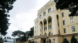 MN:  Havanın hərarətinin yüksəlməsi ilə əlaqədar günün nizam qaydalarına dəyişiklik edilib