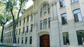 Səhiyyə Nazirliyi:  Evdə müşahidəyə götürülənlərin hamısı COVID-19 xəstəsi deyil