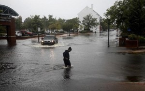 “Florens” qasırğası yaşayış məntəqələrinə çatdı - Xilasetmə əməliyyatları başladı