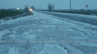 Еще в одном районе гололедица, затруднено движение транспорта