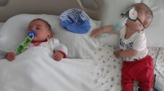 Körpə Ümidə kömək olaq  - FOTO